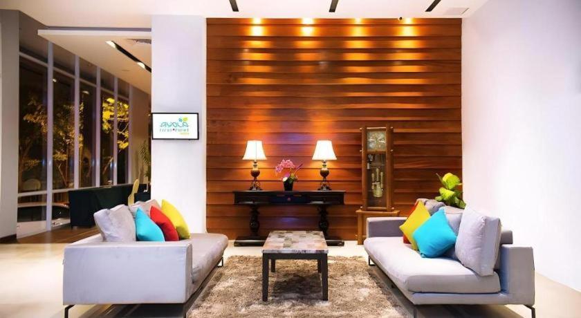 Ayola First Point Hotel Pekanbaru Zewnętrze zdjęcie